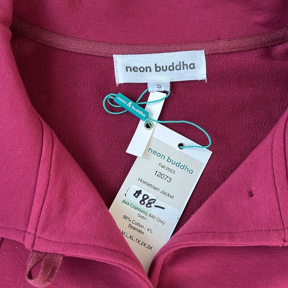 Women’s Jacket - Picture 6 of 7